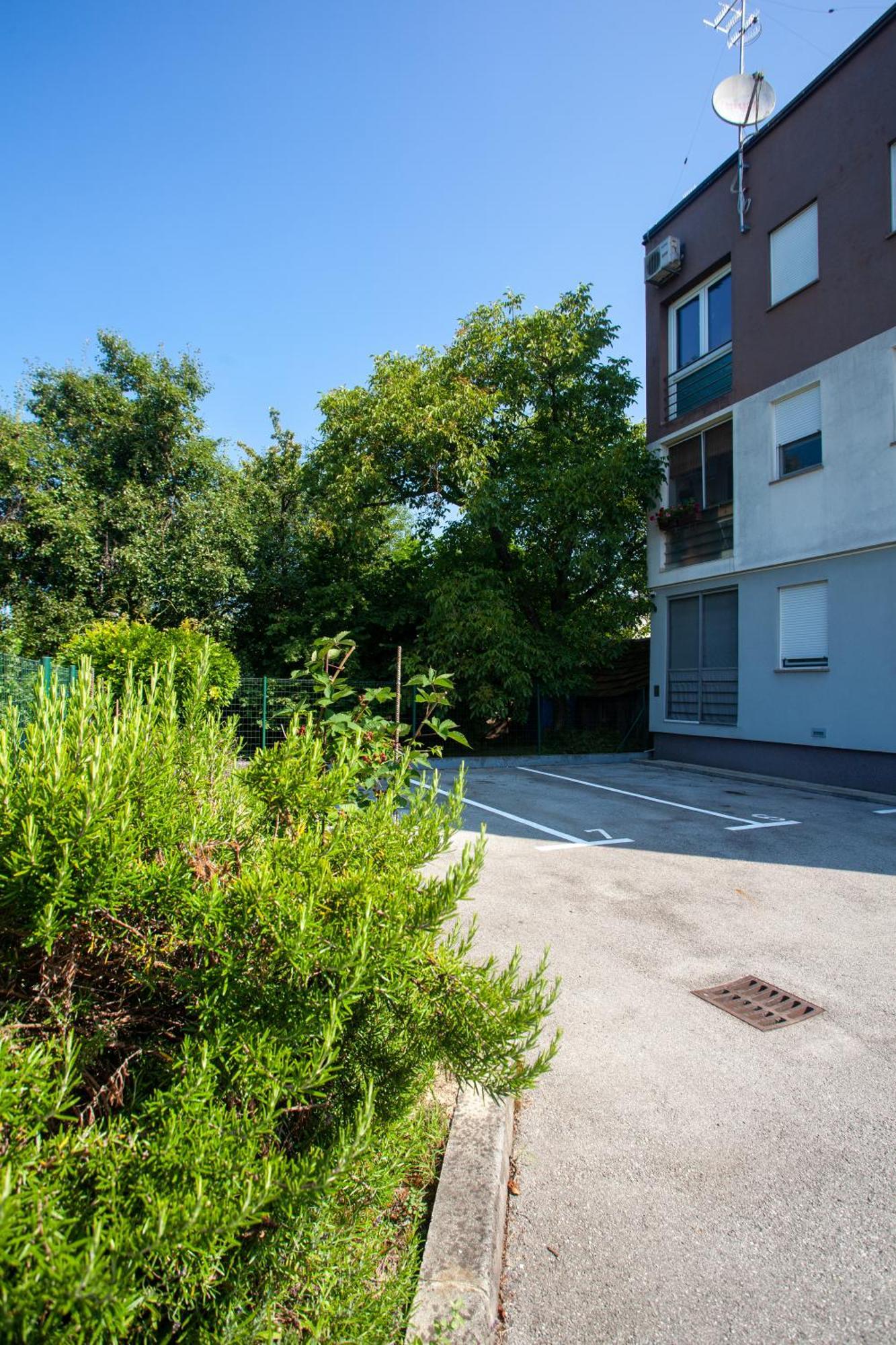 Apartment Sladic Сисак Экстерьер фото
